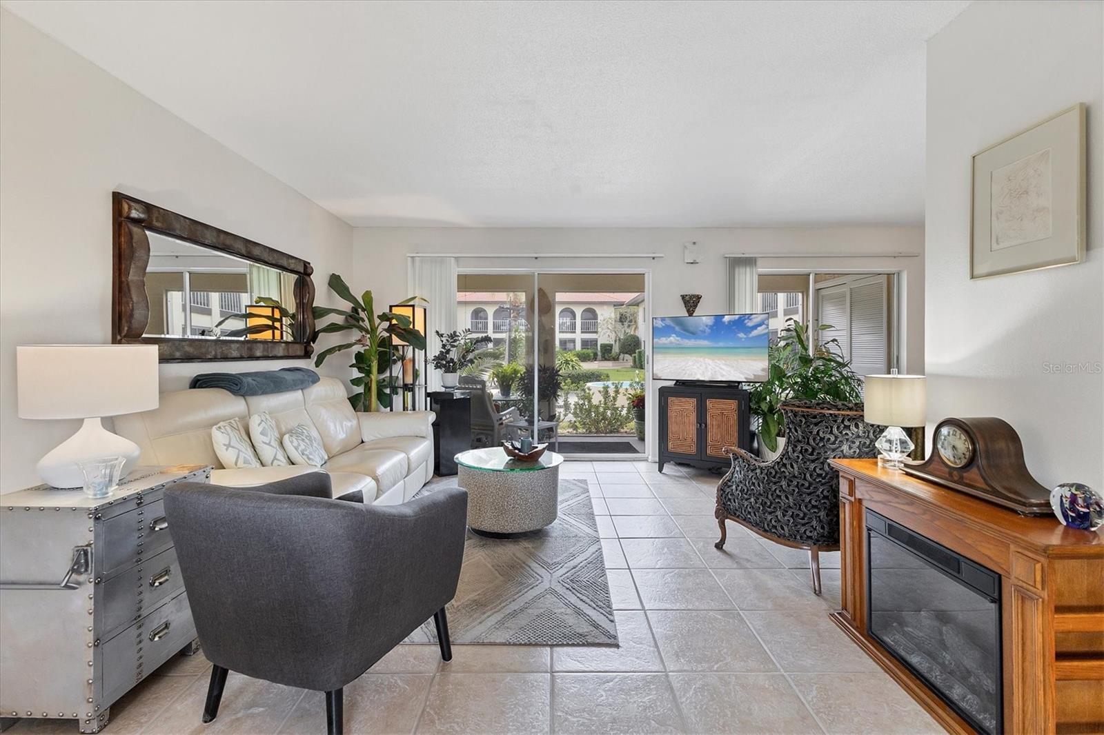 VILLAGE PLAZA SEC 1 - Residential