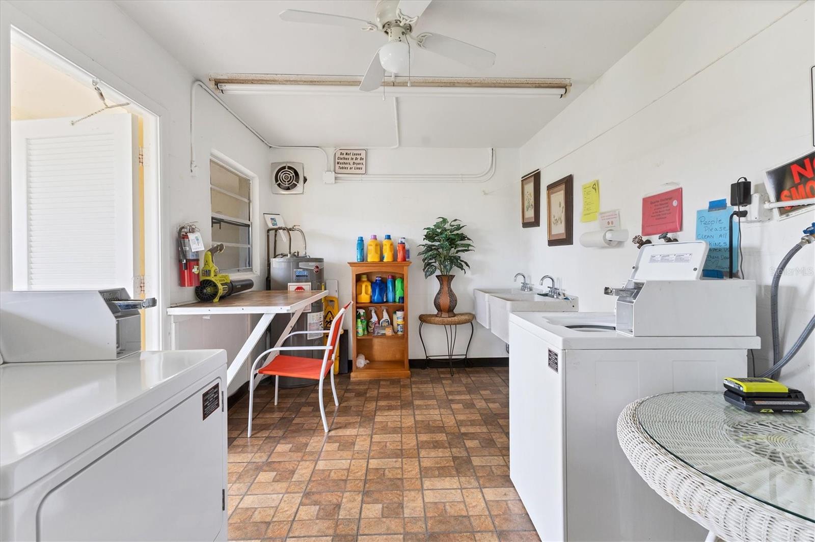 VILLAGE PLAZA SEC 1 - Residential