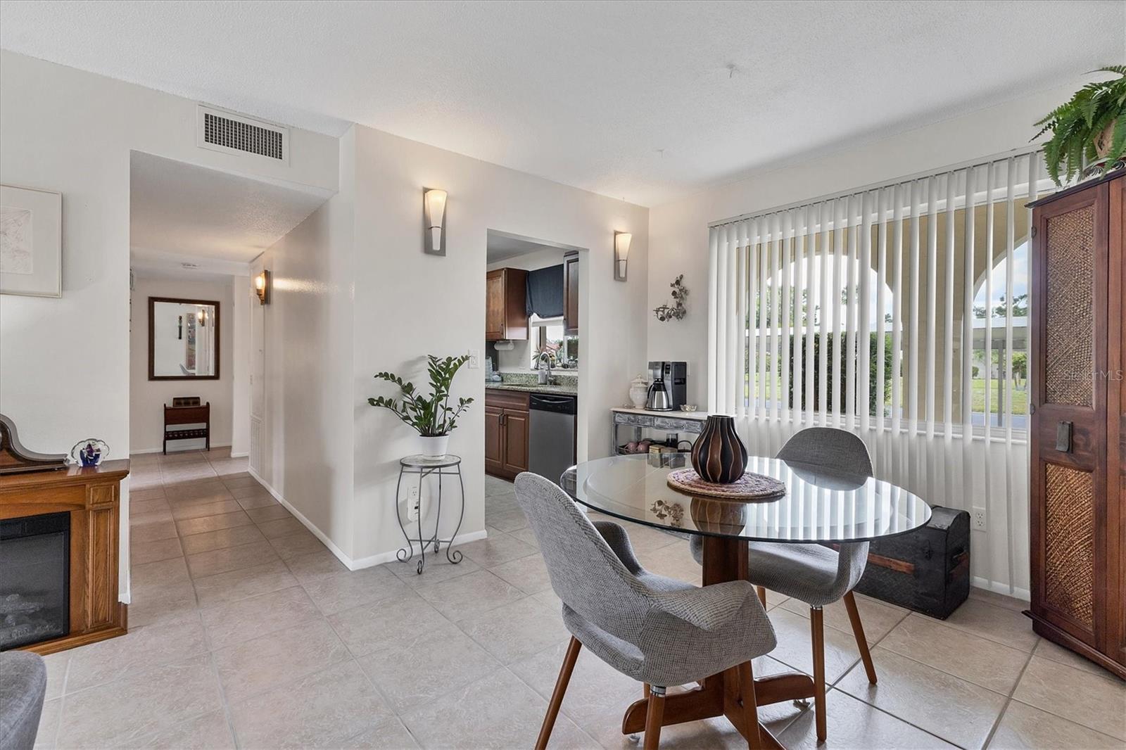 VILLAGE PLAZA SEC 1 - Residential