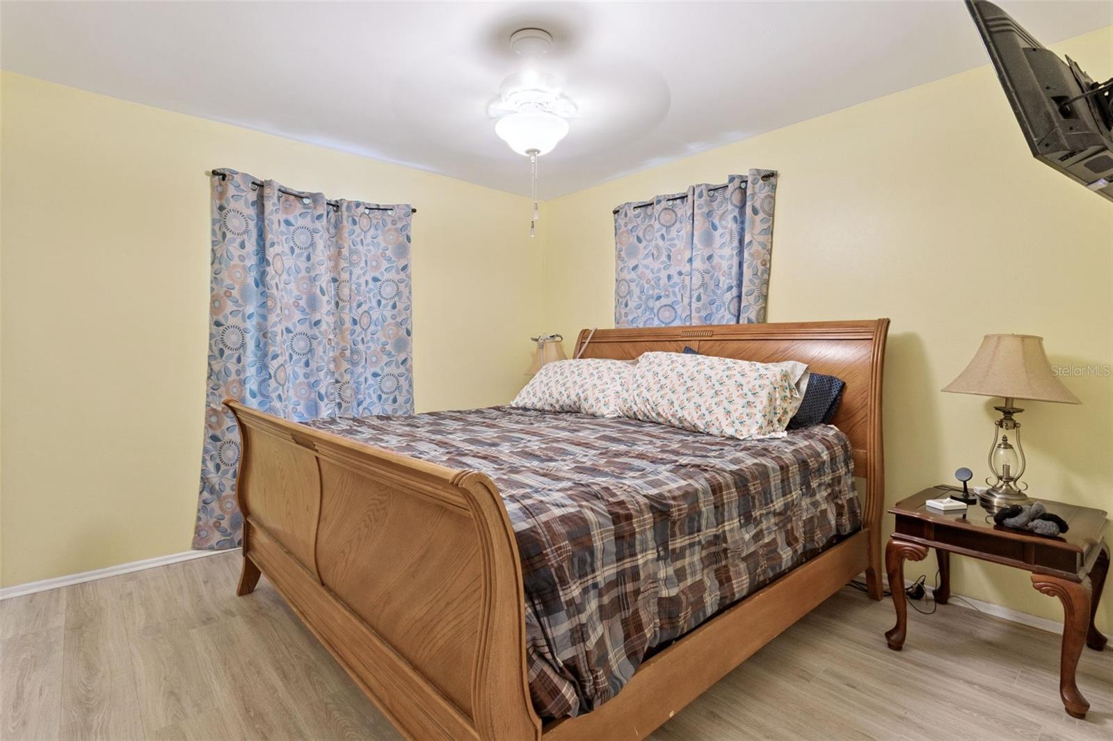 EAST UMATILLA - Residential