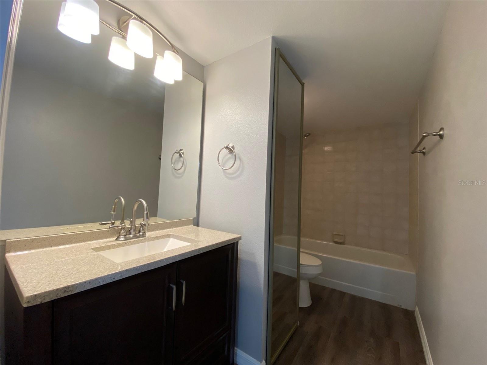 LEESBURG ROYAL OAK ESTATES - Residential