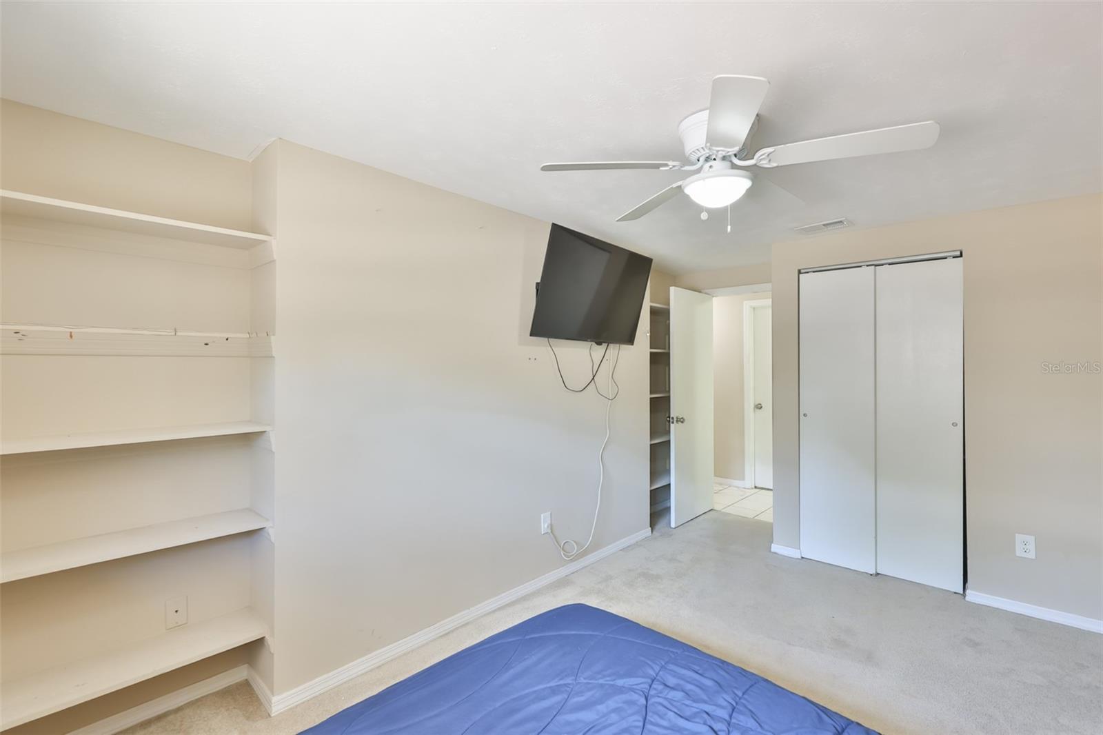 ROLLING MEADOWS - Residential
