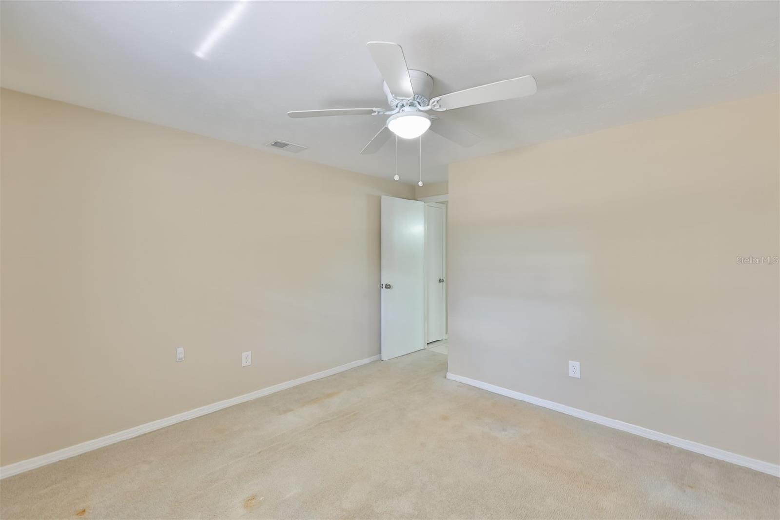 ROLLING MEADOWS - Residential