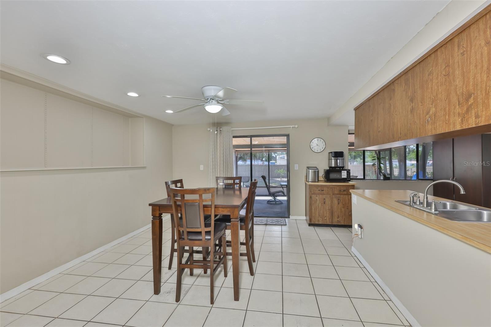 ROLLING MEADOWS - Residential
