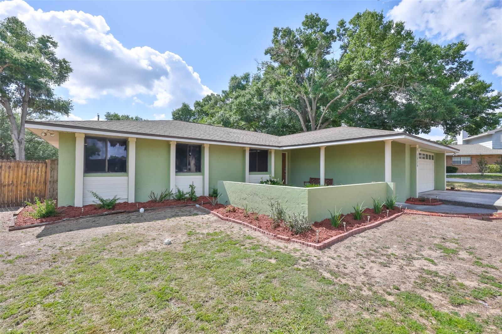 2824 BELLWOOD DRIVE