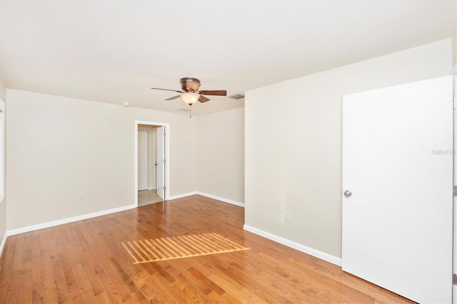 SOUTH VENEZIA PARK - Residential Lease