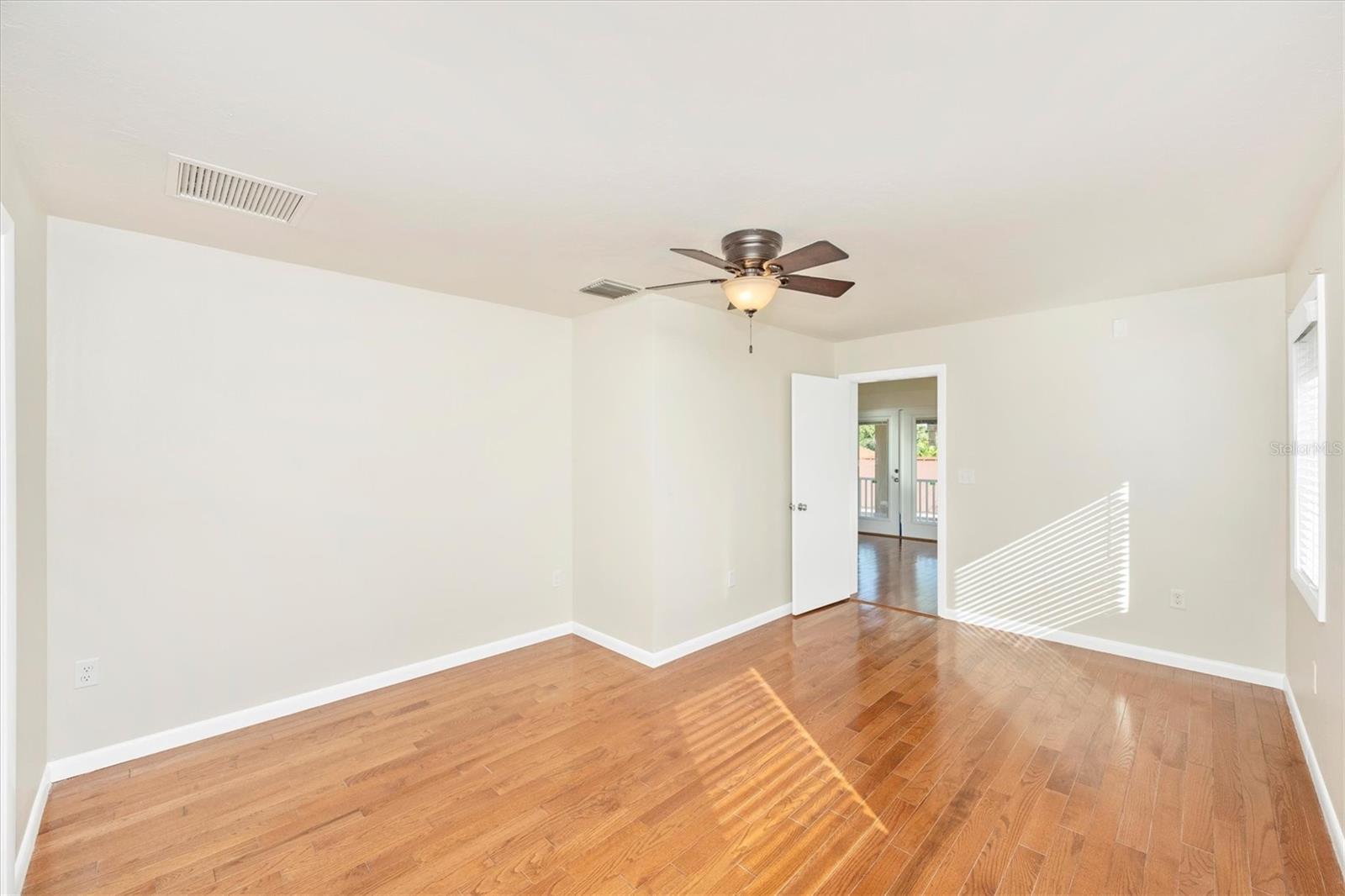 SOUTH VENEZIA PARK - Residential Lease