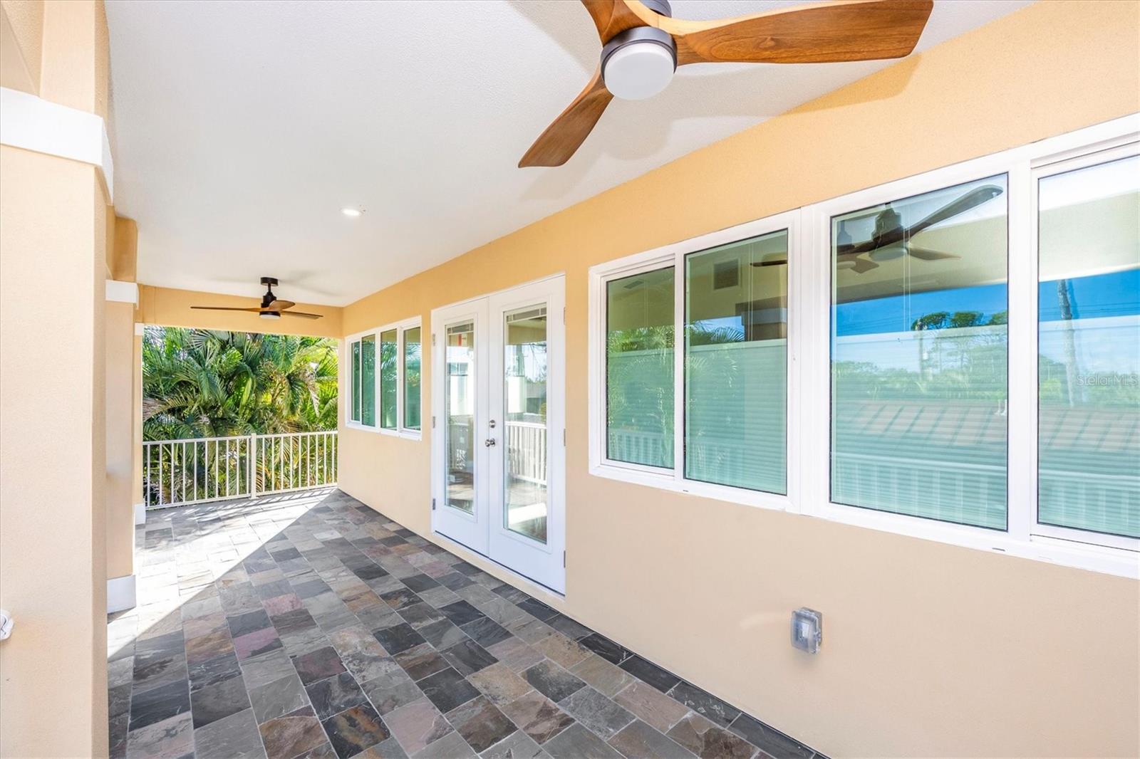 SOUTH VENEZIA PARK - Residential Lease