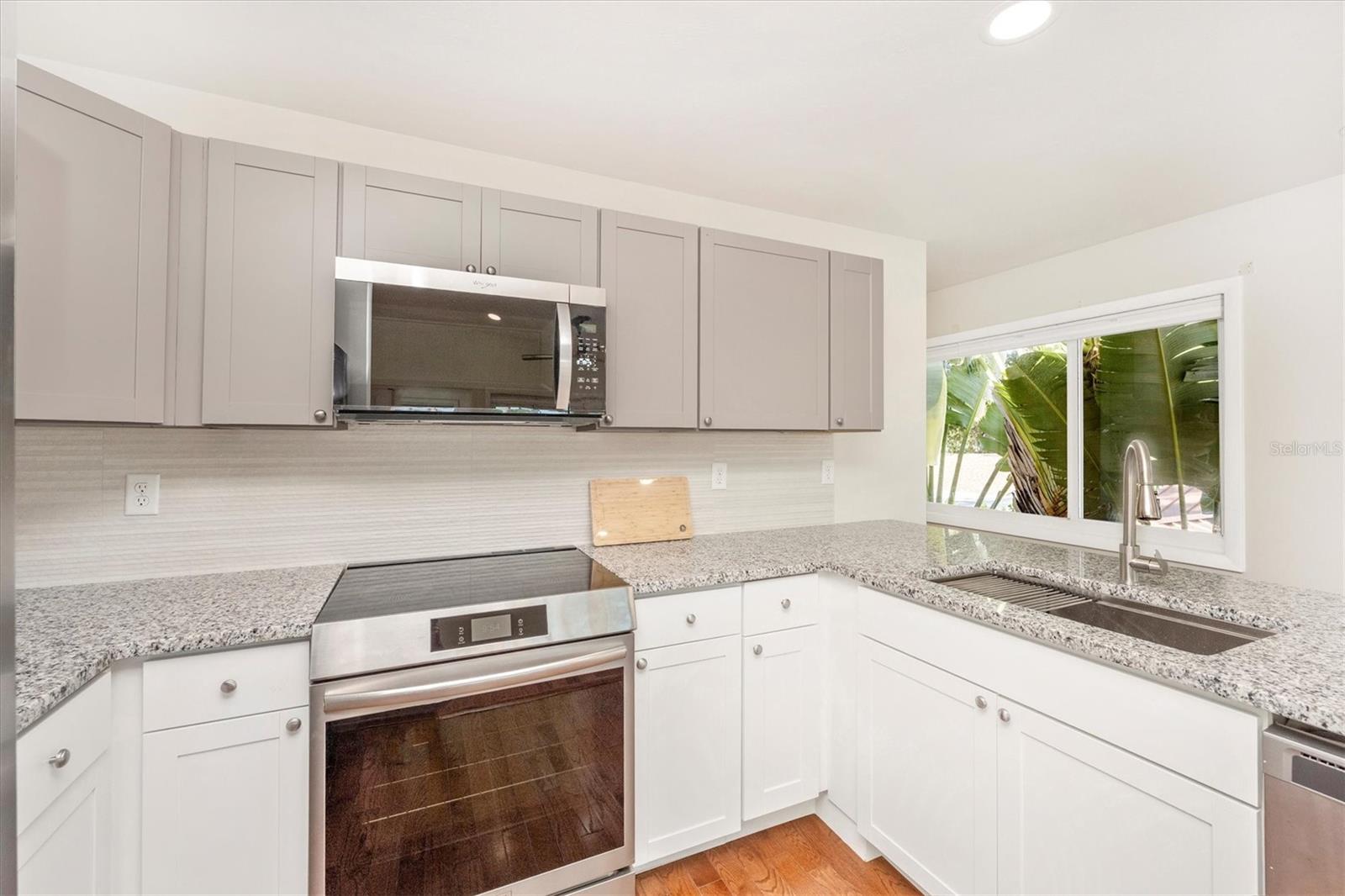 SOUTH VENEZIA PARK - Residential Lease