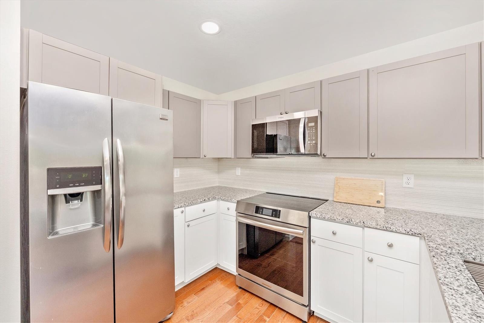 SOUTH VENEZIA PARK - Residential Lease