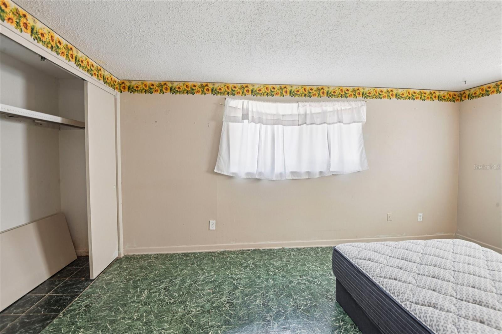 HIGHPOINT ESTATES-UNIT 2 - Residential