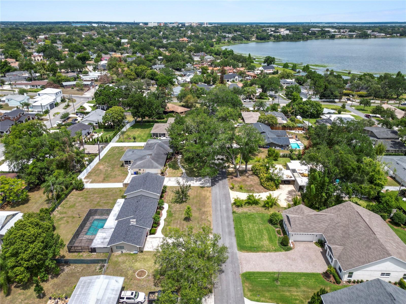 LAUREL HILL - Residential
