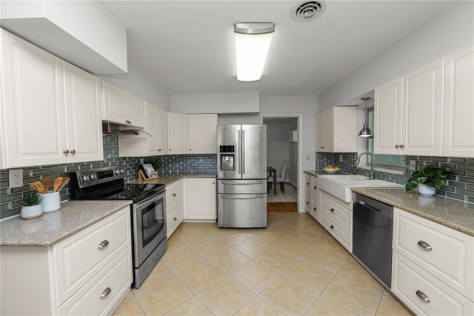 LAUREL HILL - Residential