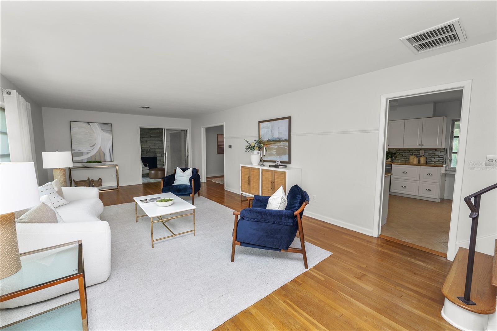 LAUREL HILL - Residential