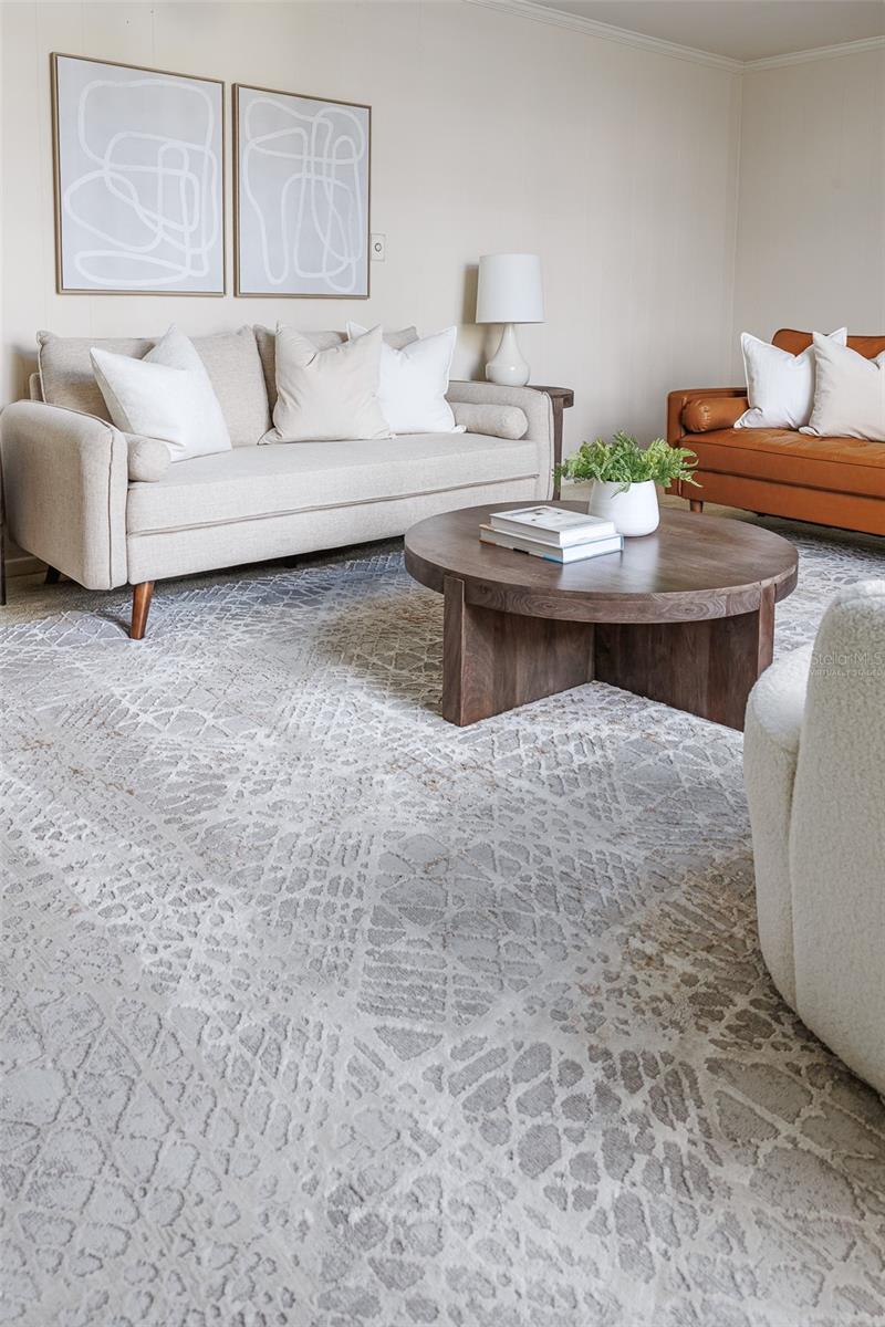 LAUREL HILL - Residential