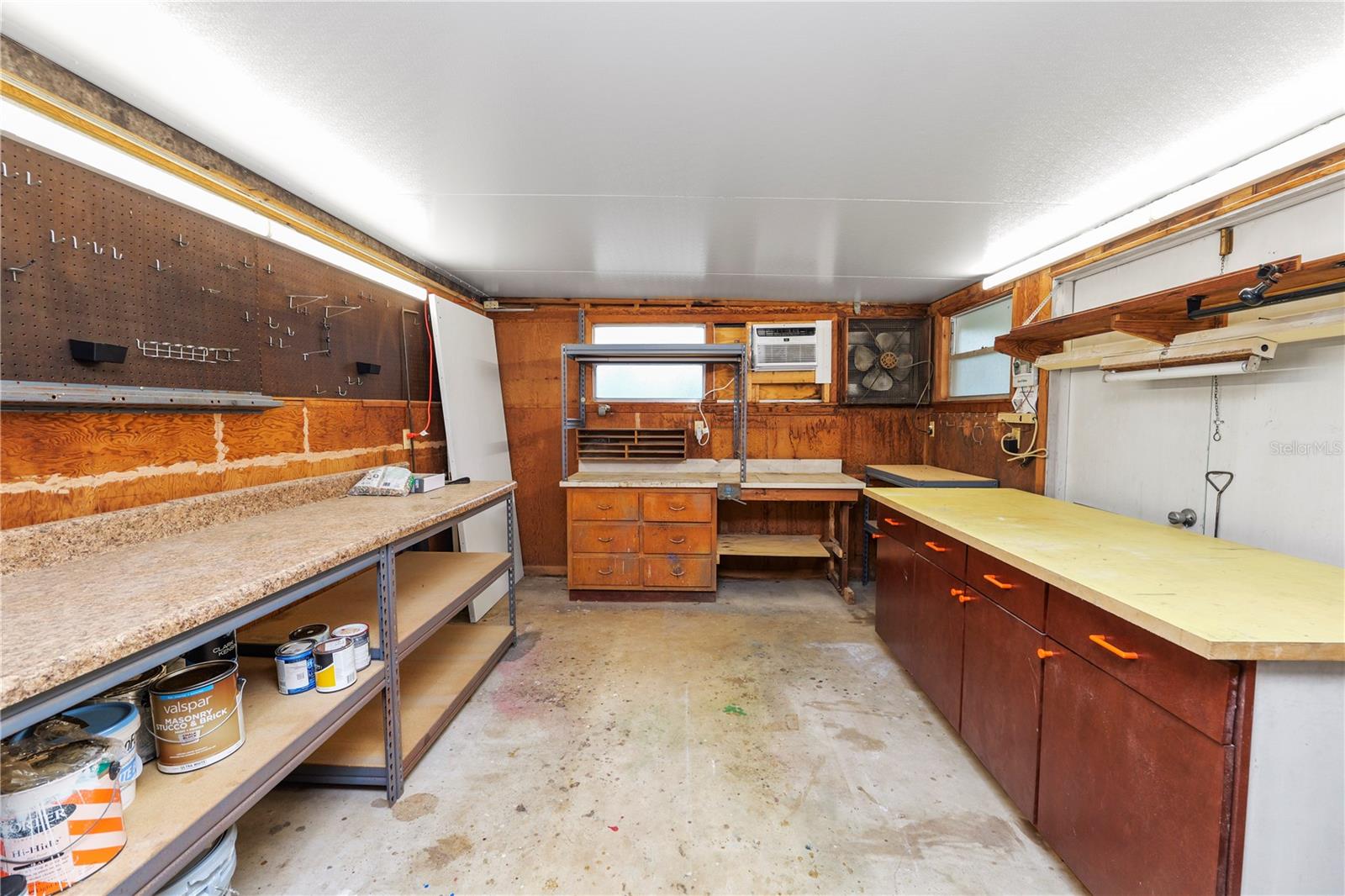 LAUREL HILL - Residential