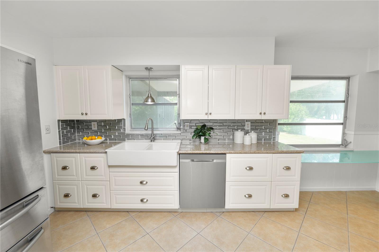 LAUREL HILL - Residential