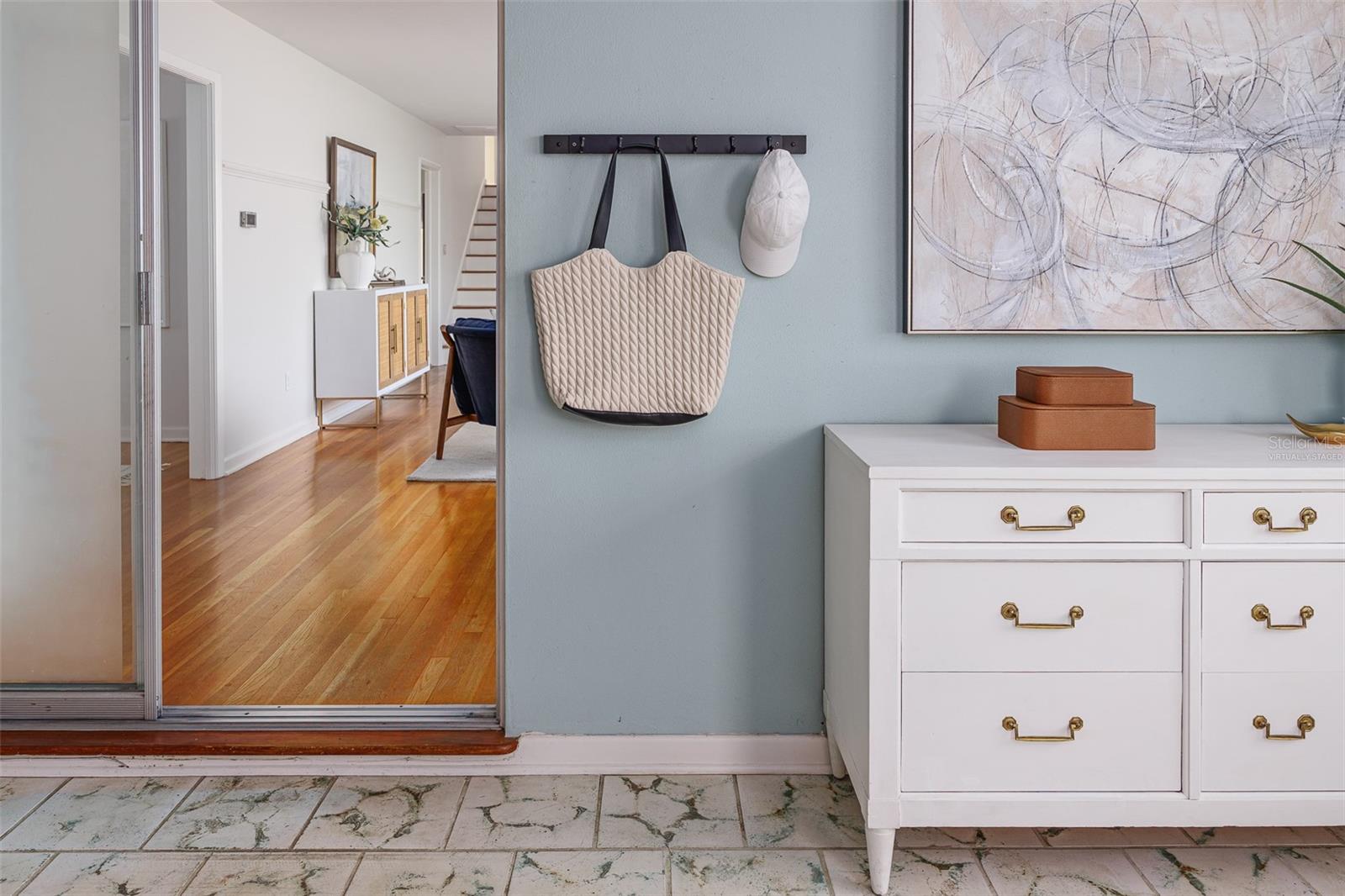 LAUREL HILL - Residential