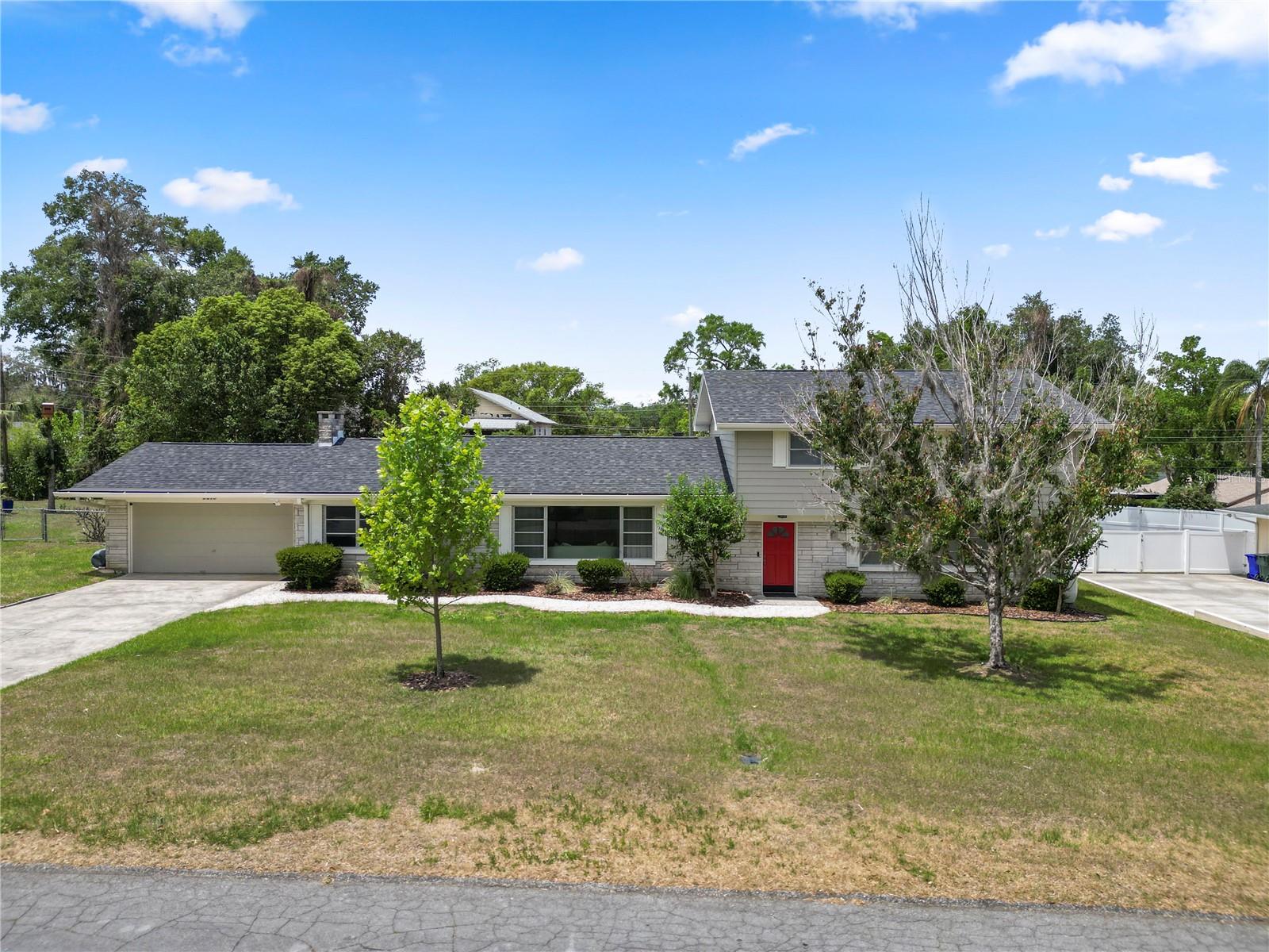 LAUREL HILL - Residential