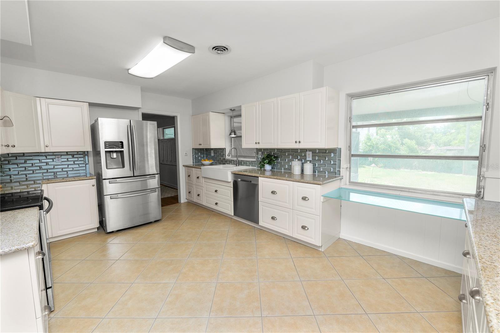 LAUREL HILL - Residential