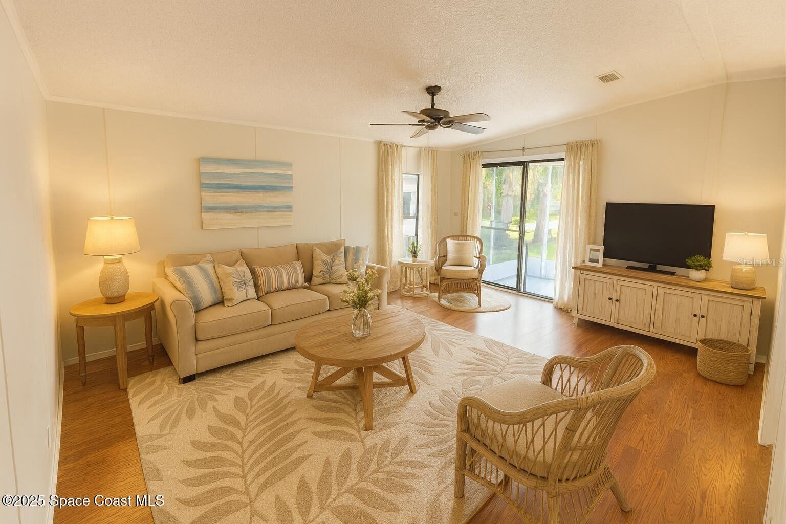 CEDAR LAKES MHP COOP - Residential