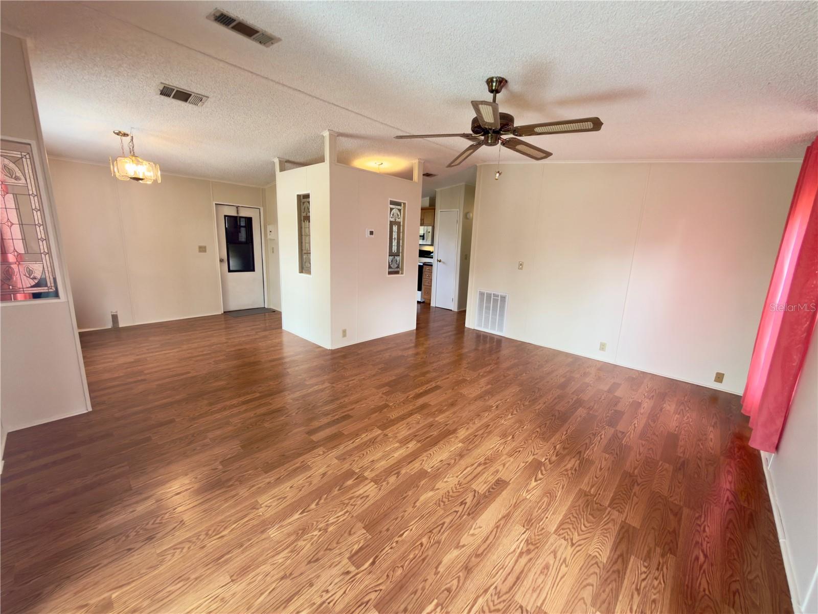 CEDAR LAKES MHP COOP - Residential