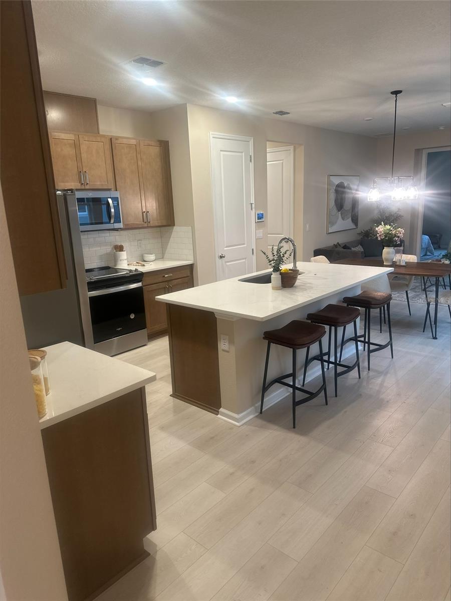 RESERVES AT HAMMOCK OAKS - Residential