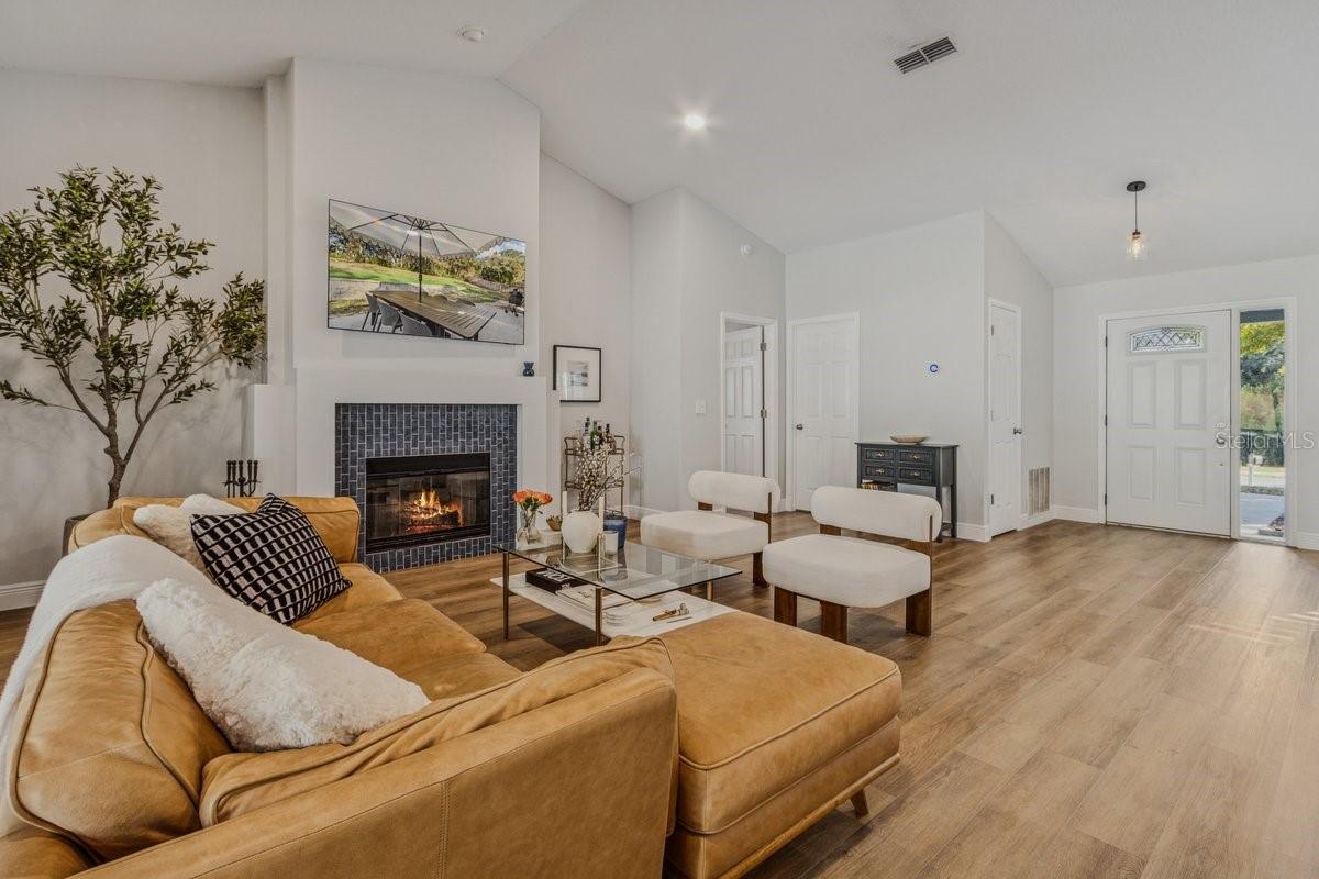 ESTATES AT BENT OAKS - Residential