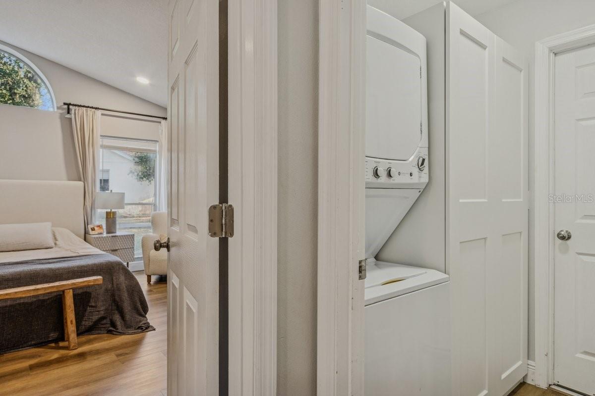 ESTATES AT BENT OAKS - Residential