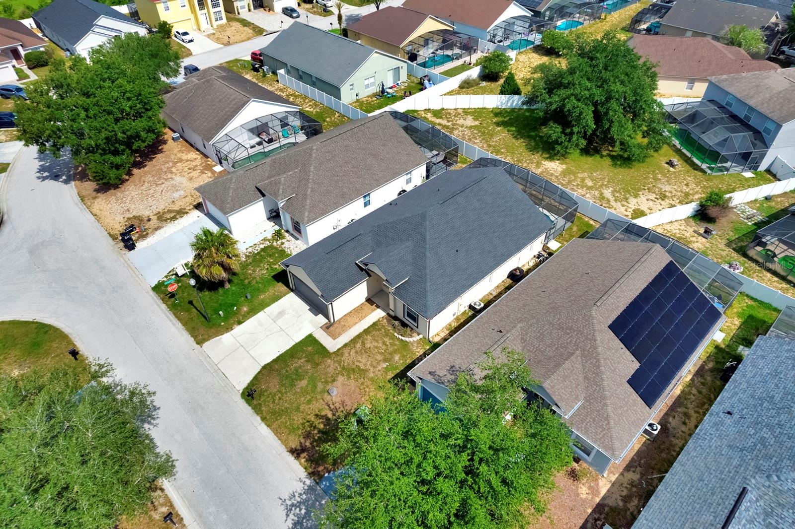 914 KNOLLWOOD DRIVE