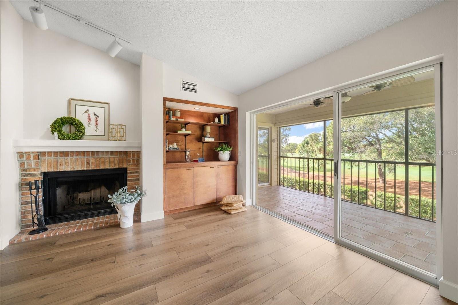 PELICAN PLACE NORTH - Residential