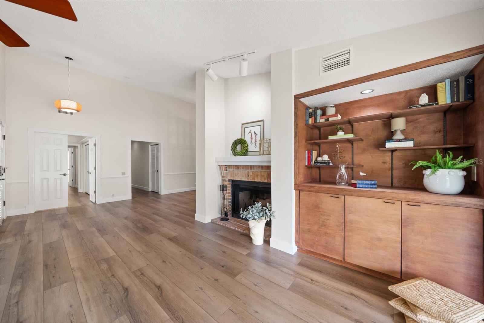 PELICAN PLACE NORTH - Residential