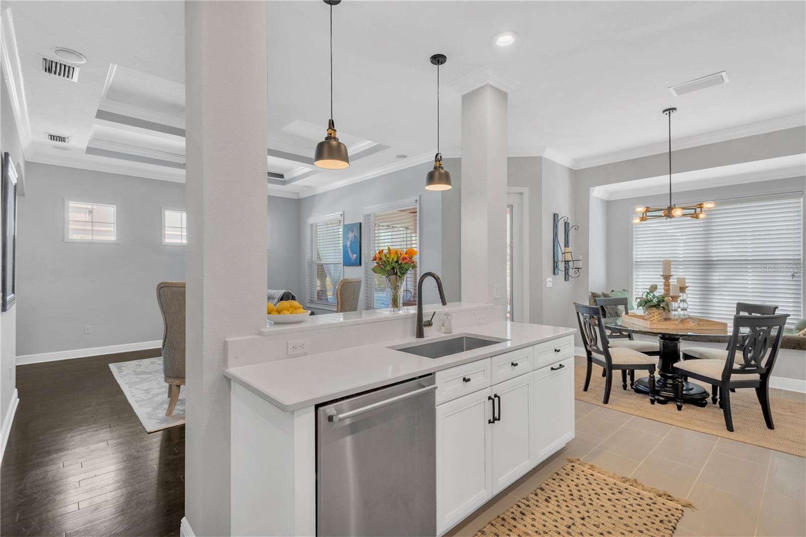 PORT TAMPA COMMUNITIES SUB - Residential Lease