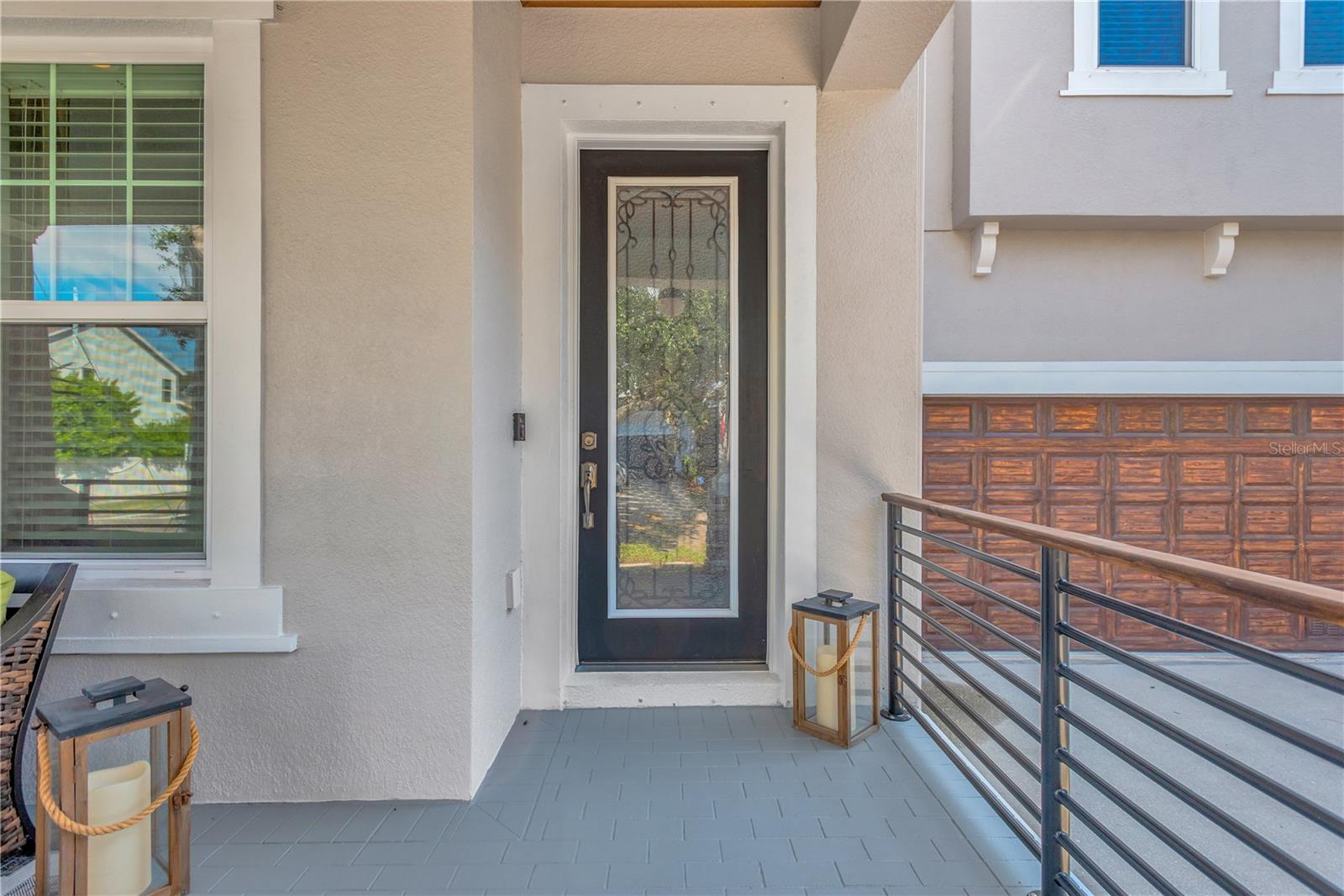 PORT TAMPA COMMUNITIES SUB - Residential Lease