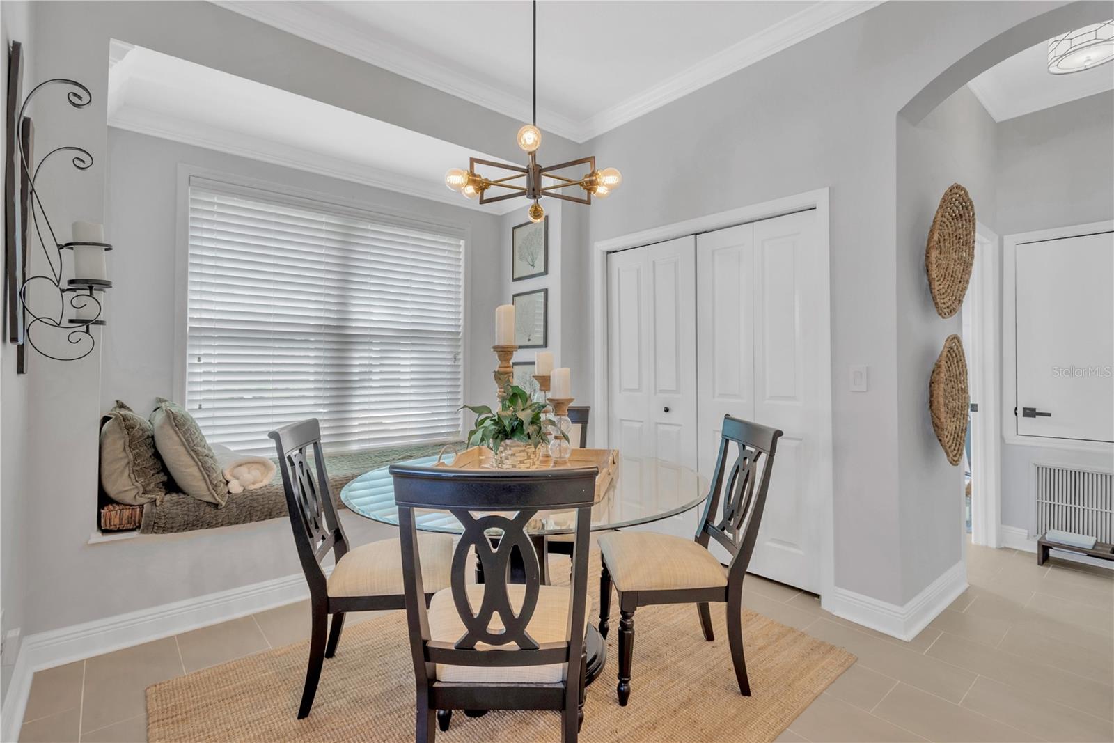 PORT TAMPA COMMUNITIES SUB - Residential Lease