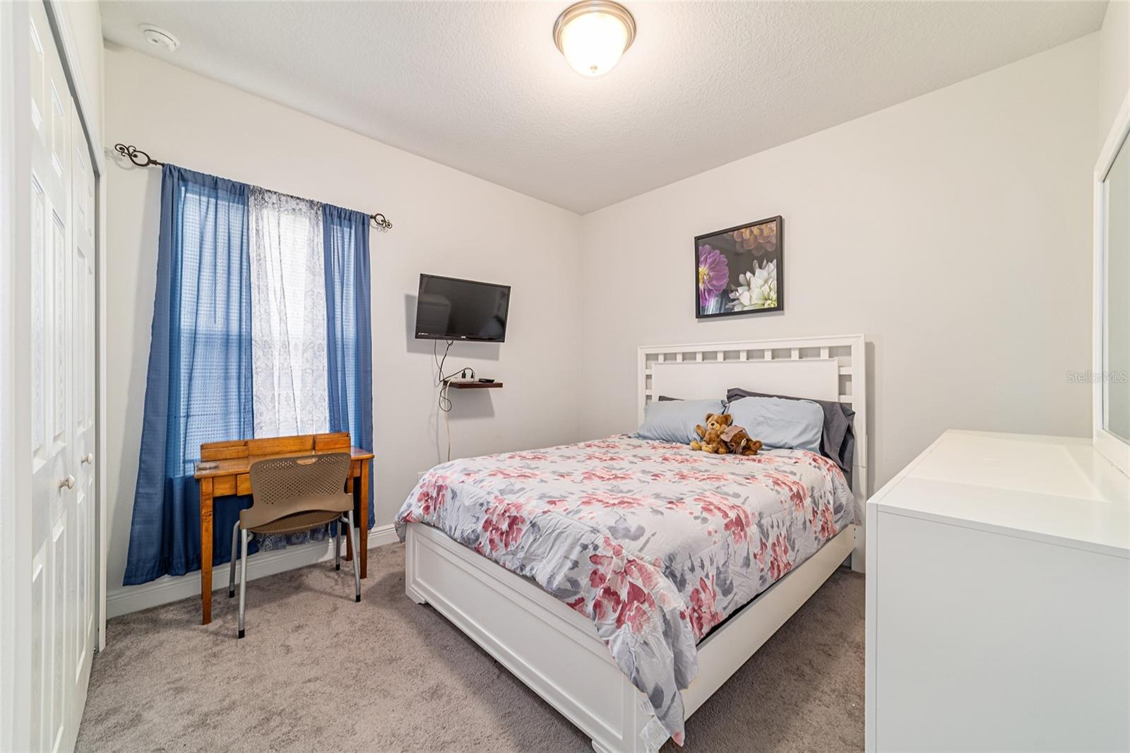 SUMMERCREST - Residential