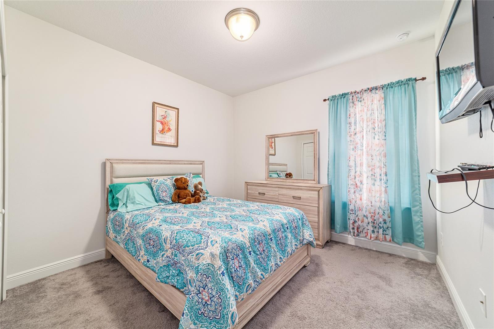 SUMMERCREST - Residential