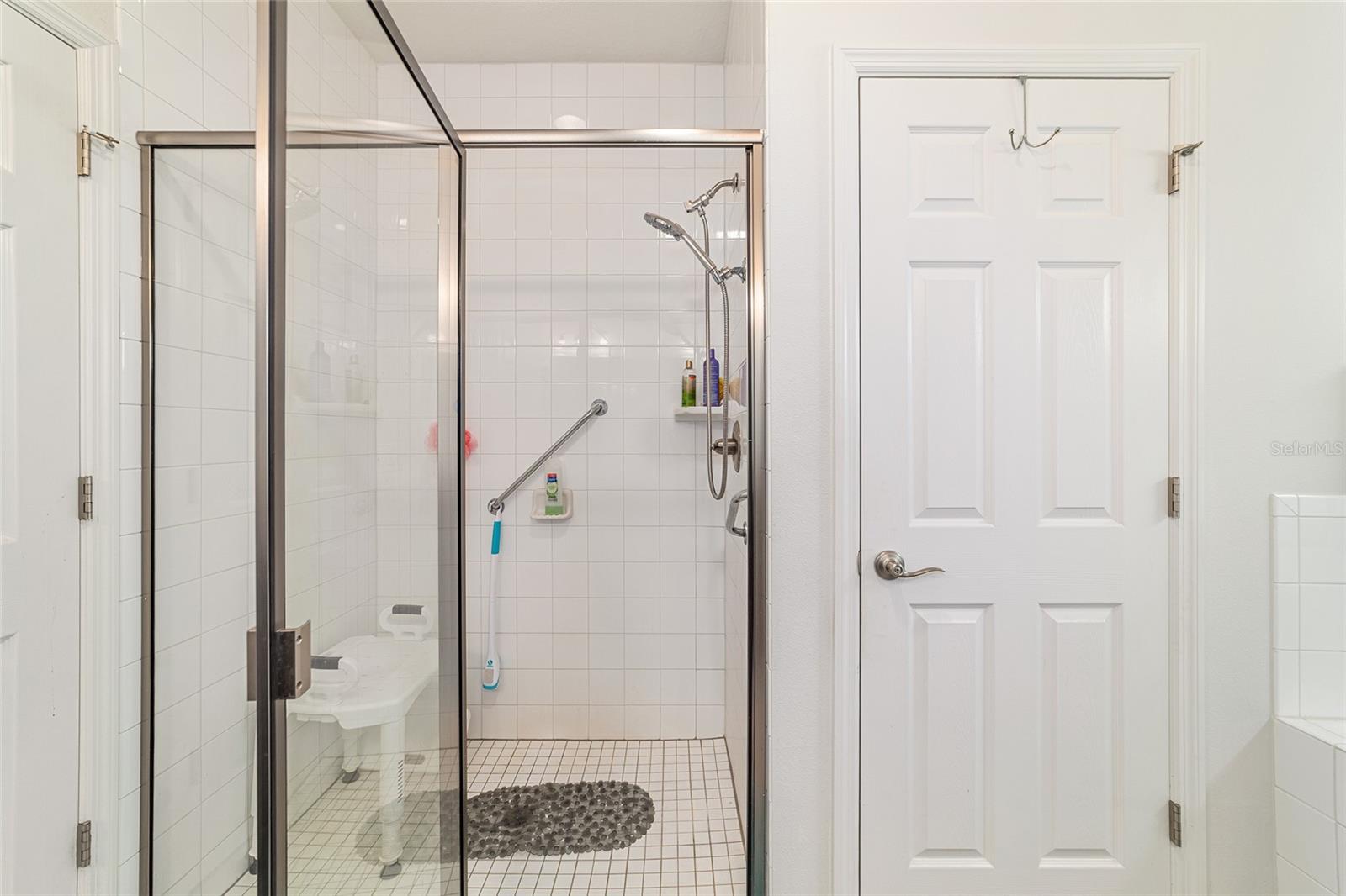 SUMMERCREST - Residential