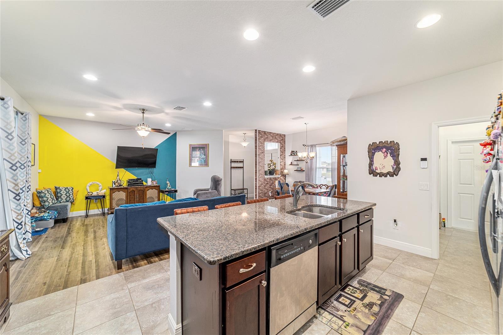 SUMMERCREST - Residential