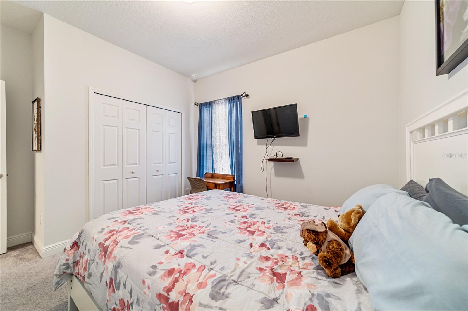 SUMMERCREST - Residential