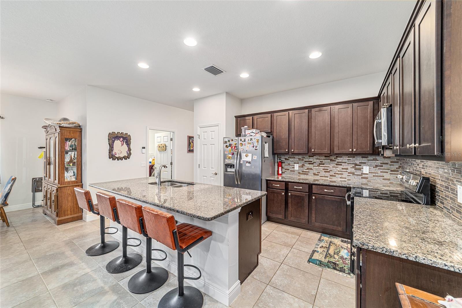 SUMMERCREST - Residential