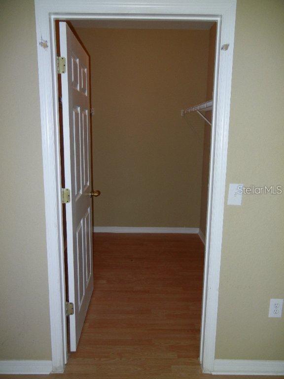 CRESCENT PLACE AT LAKE LOTUS CONDOMINIUM - Residential Lease