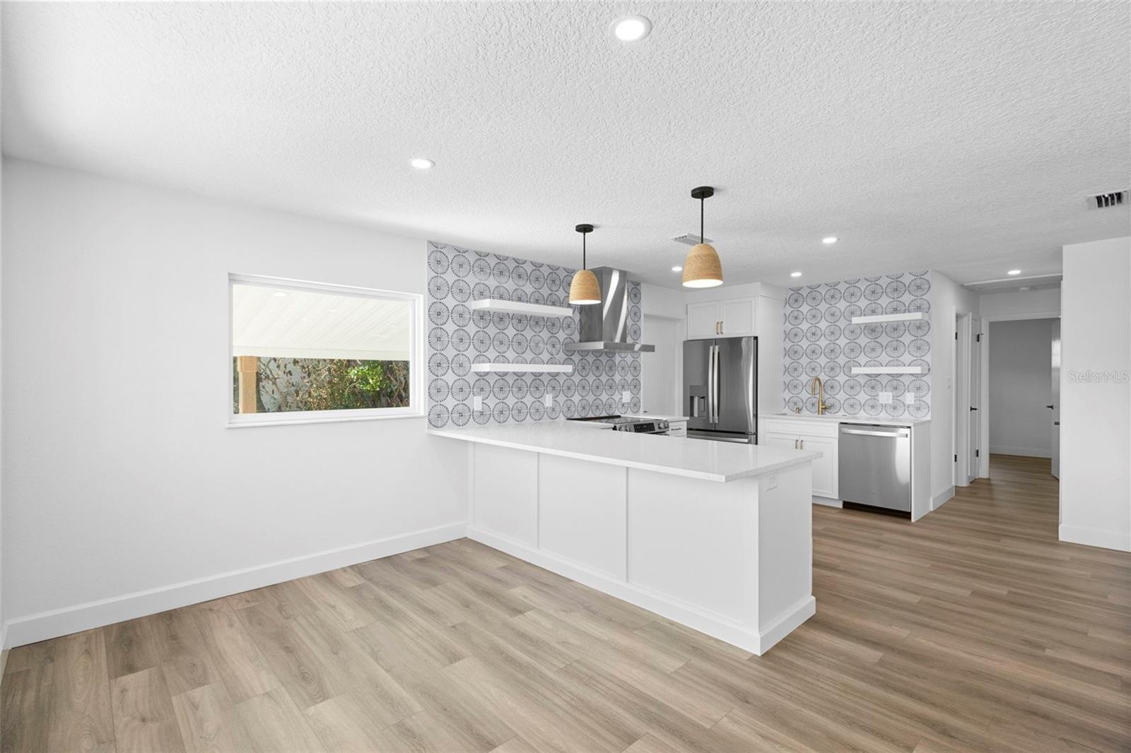 LAKE MANN ESTATES - Residential