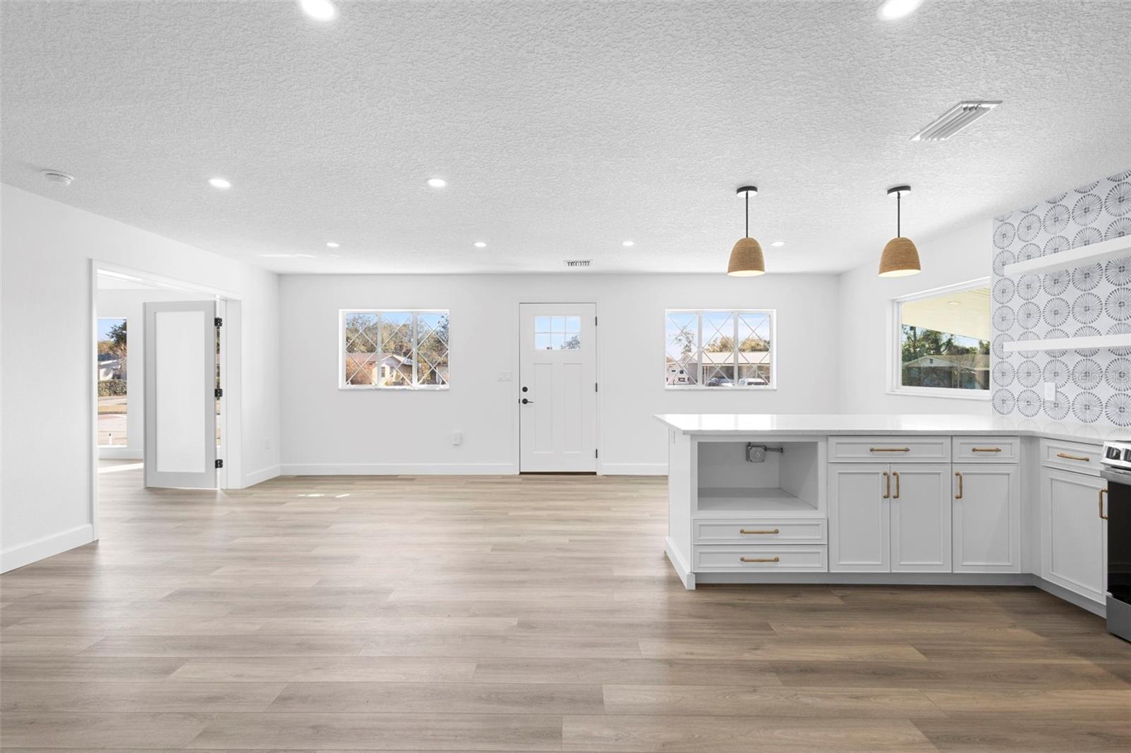 LAKE MANN ESTATES - Residential