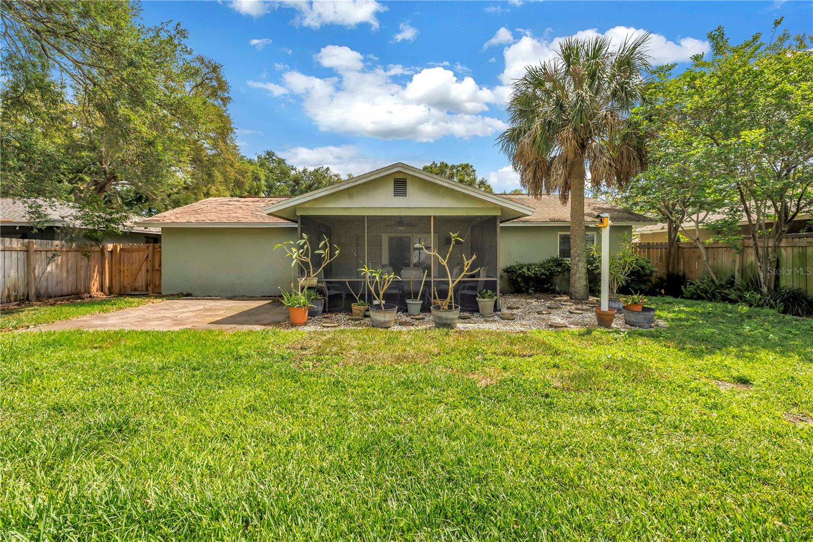 BONNIE BAY COUNTRY CLUB ESTATES PH 6 - Residential