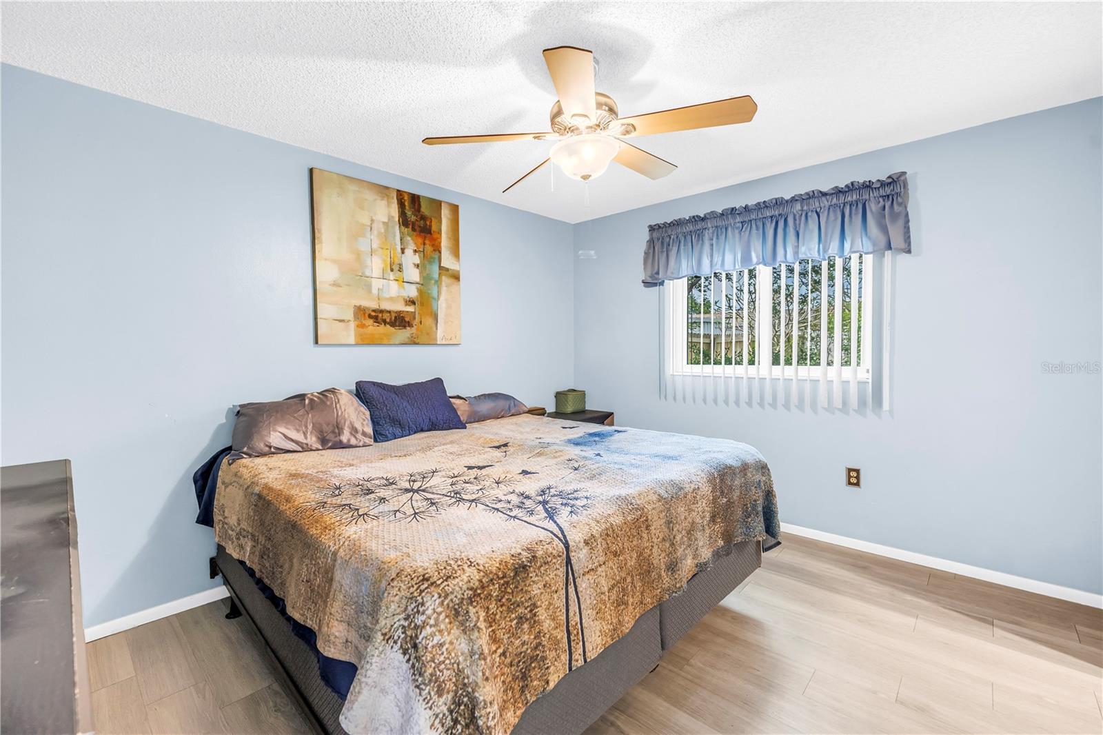 BONNIE BAY COUNTRY CLUB ESTATES PH 6 - Residential