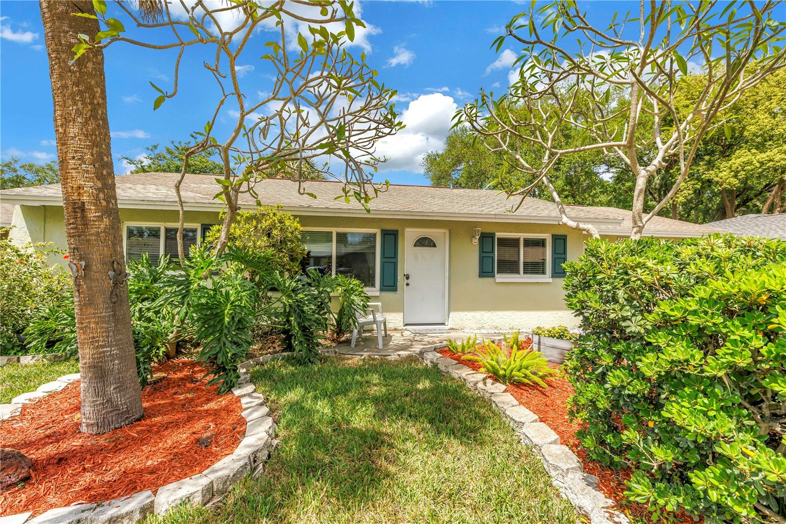 BONNIE BAY COUNTRY CLUB ESTATES PH 6 - Residential