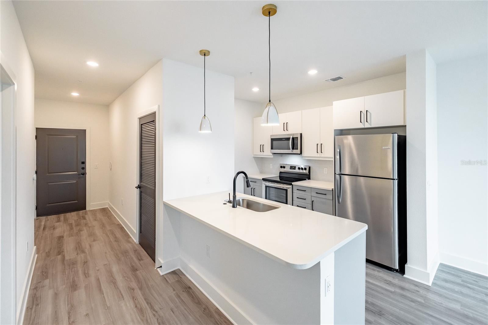 THE ROW WATERSIDE - Residential Lease