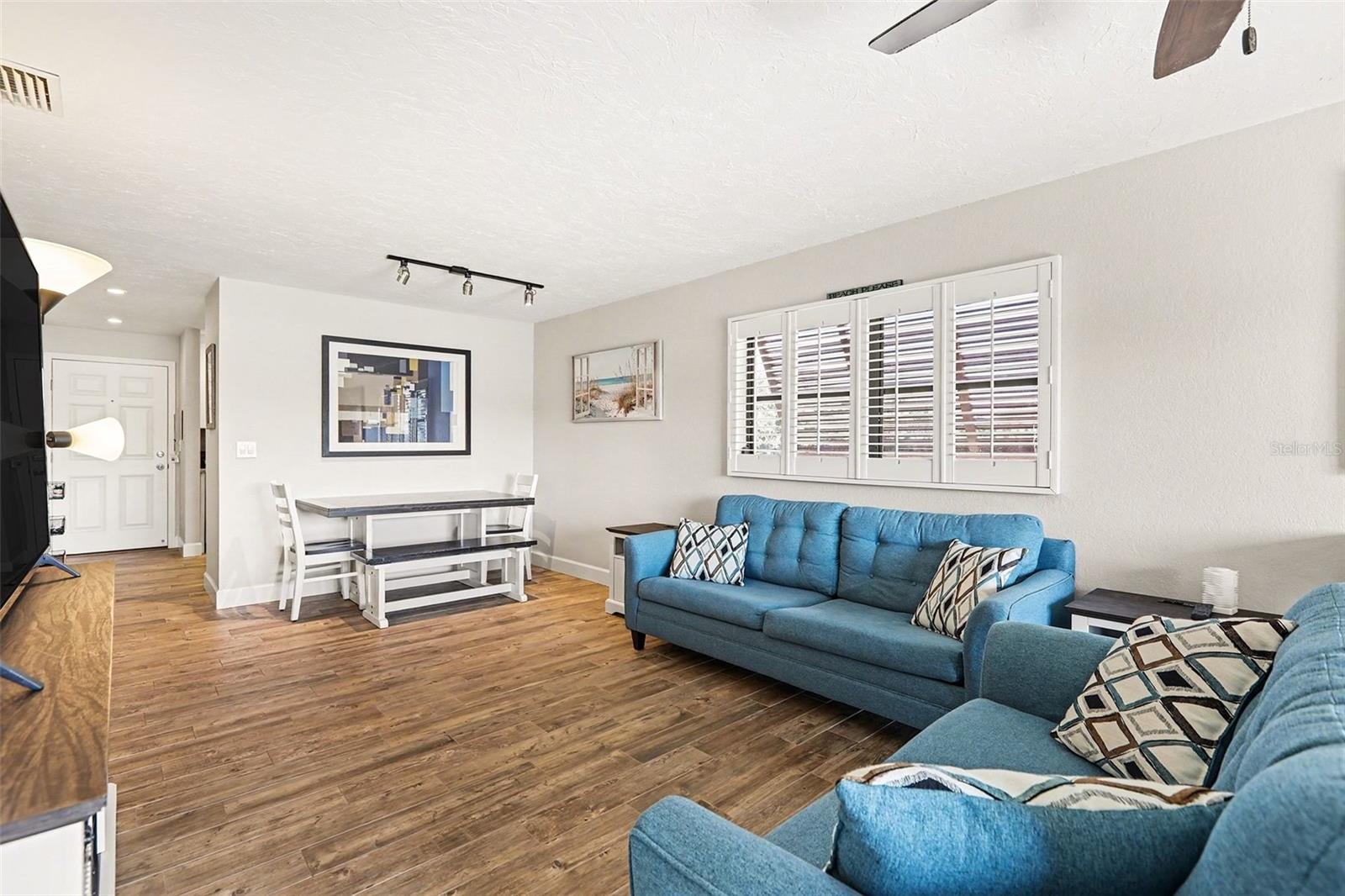 GULF GATE GARDENS - Residential