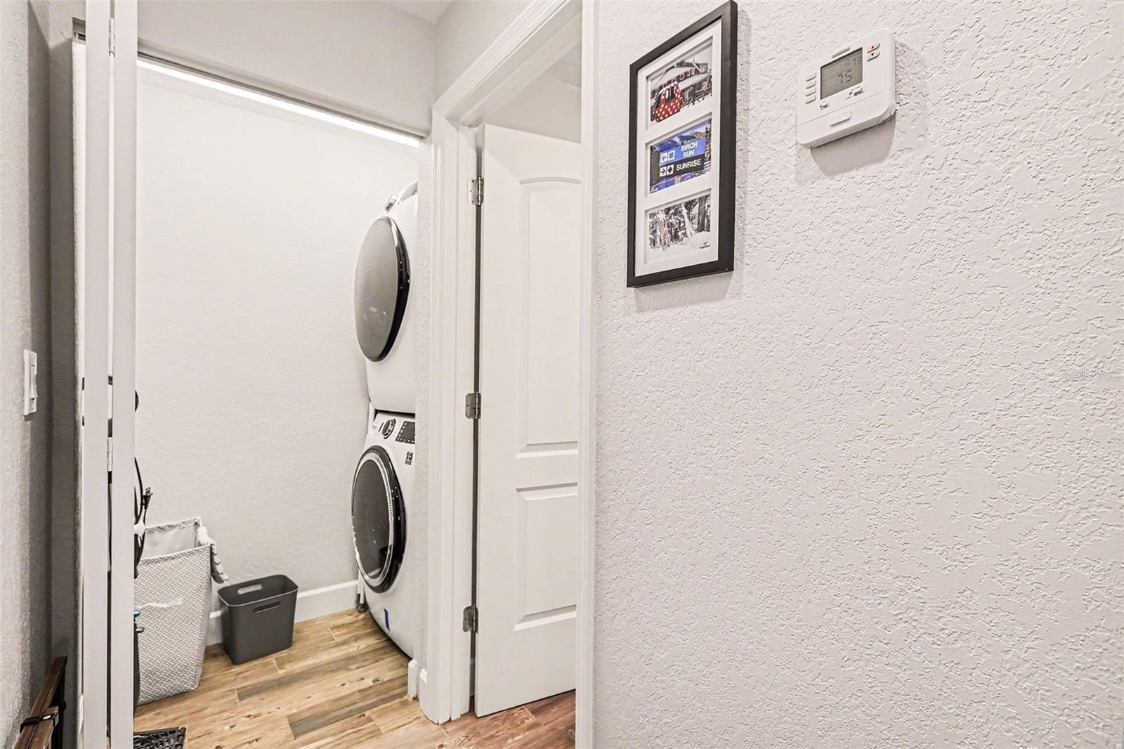 GULF GATE GARDENS - Residential